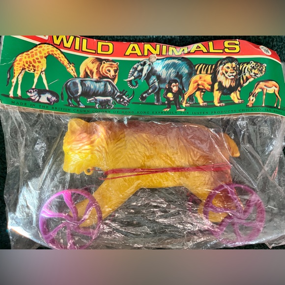 Vintage JUSTEN Wild Animals Plastic Pull Toy UNOPENED Bear 🐻 British Colony - Picture 3 of 4